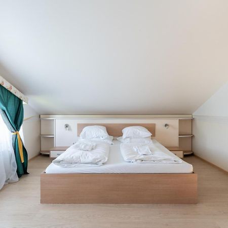 Farawayhomes Aparthotel Near Vienna Airport - Anytime Self Check-In 브루크 안 데어 라이타 외부 사진