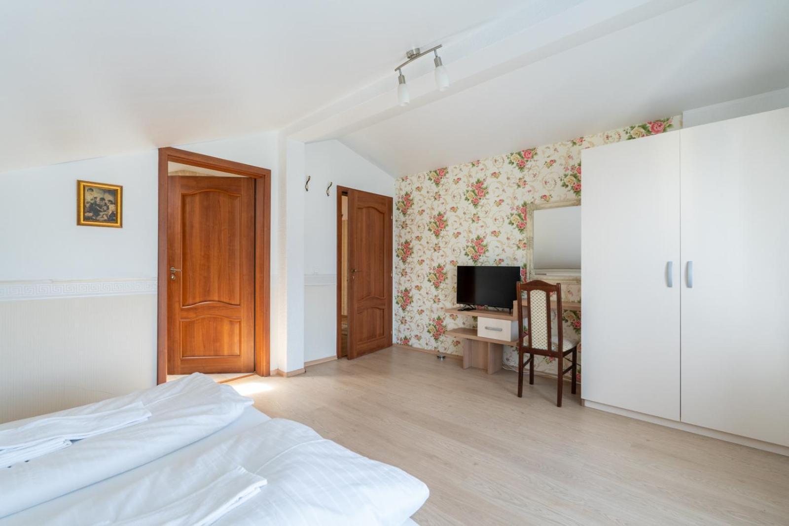 Farawayhomes Aparthotel Near Vienna Airport - Anytime Self Check-In 브루크 안 데어 라이타 외부 사진