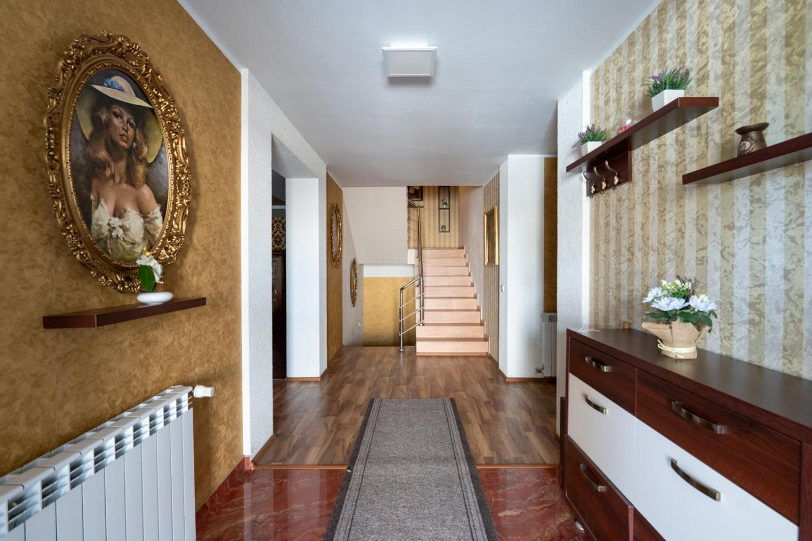 Farawayhomes Aparthotel Near Vienna Airport - Anytime Self Check-In 브루크 안 데어 라이타 외부 사진
