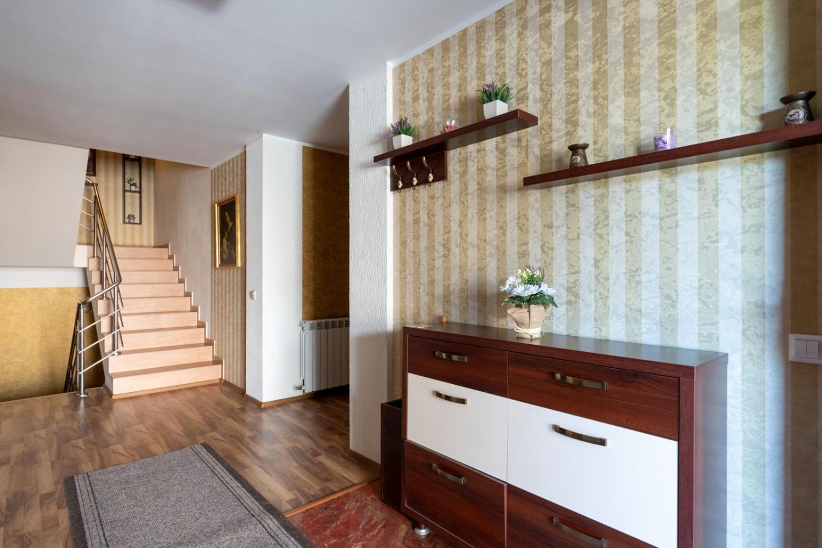 Farawayhomes Aparthotel Near Vienna Airport - Anytime Self Check-In 브루크 안 데어 라이타 외부 사진