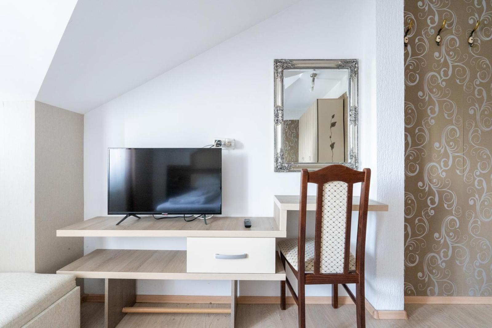 Farawayhomes Aparthotel Near Vienna Airport - Anytime Self Check-In 브루크 안 데어 라이타 외부 사진