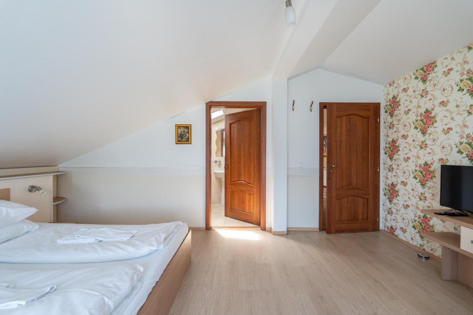 Farawayhomes Aparthotel Near Vienna Airport - Anytime Self Check-In 브루크 안 데어 라이타 외부 사진