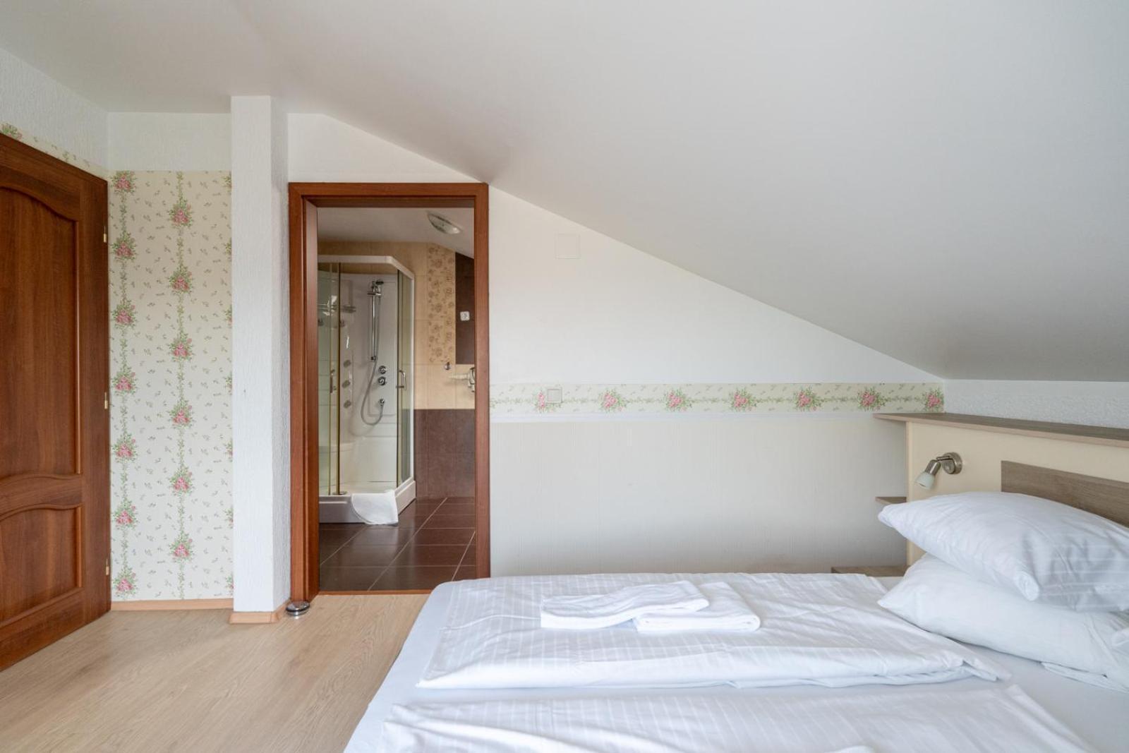 Farawayhomes Aparthotel Near Vienna Airport - Anytime Self Check-In 브루크 안 데어 라이타 외부 사진