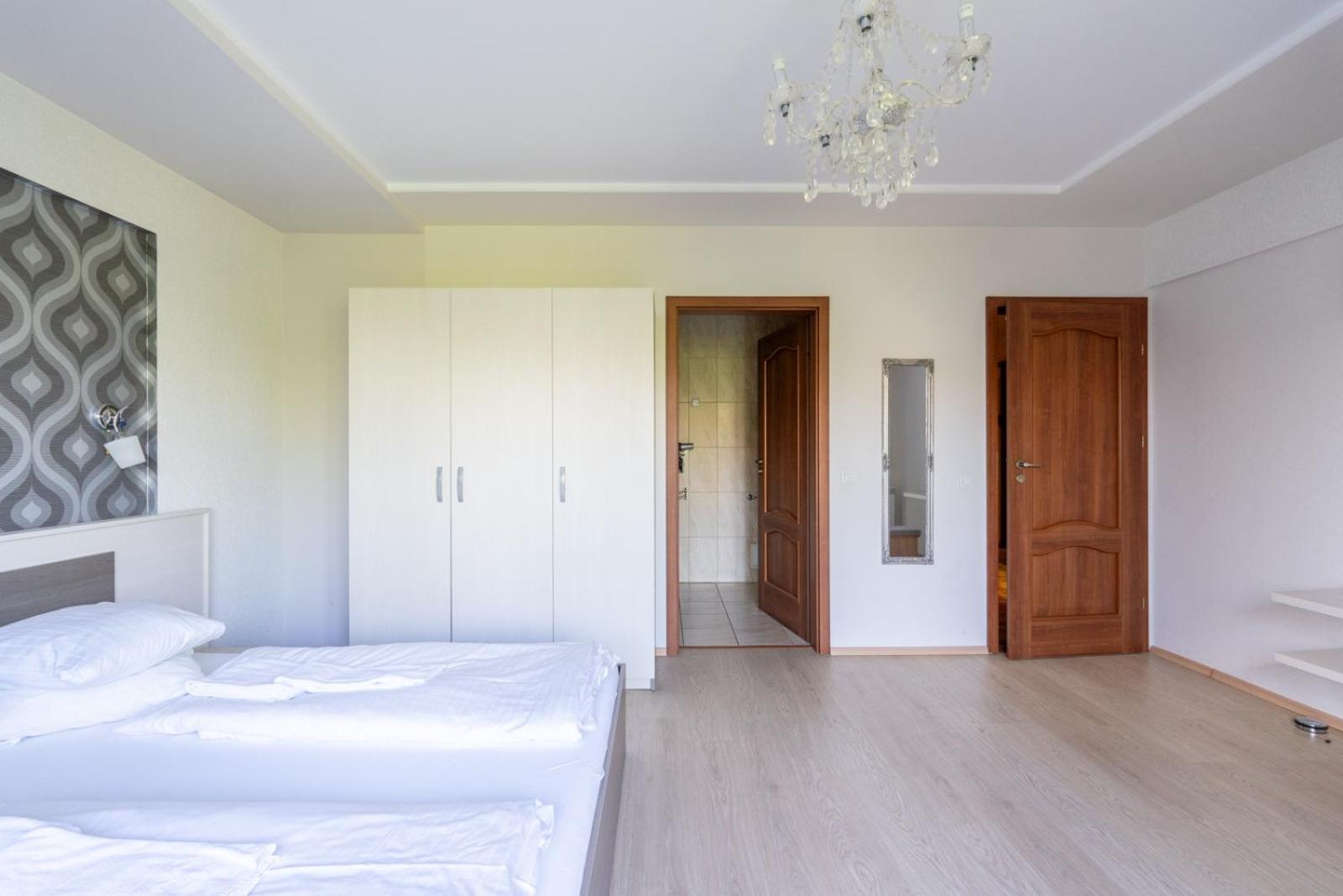 Farawayhomes Aparthotel Near Vienna Airport - Anytime Self Check-In 브루크 안 데어 라이타 외부 사진